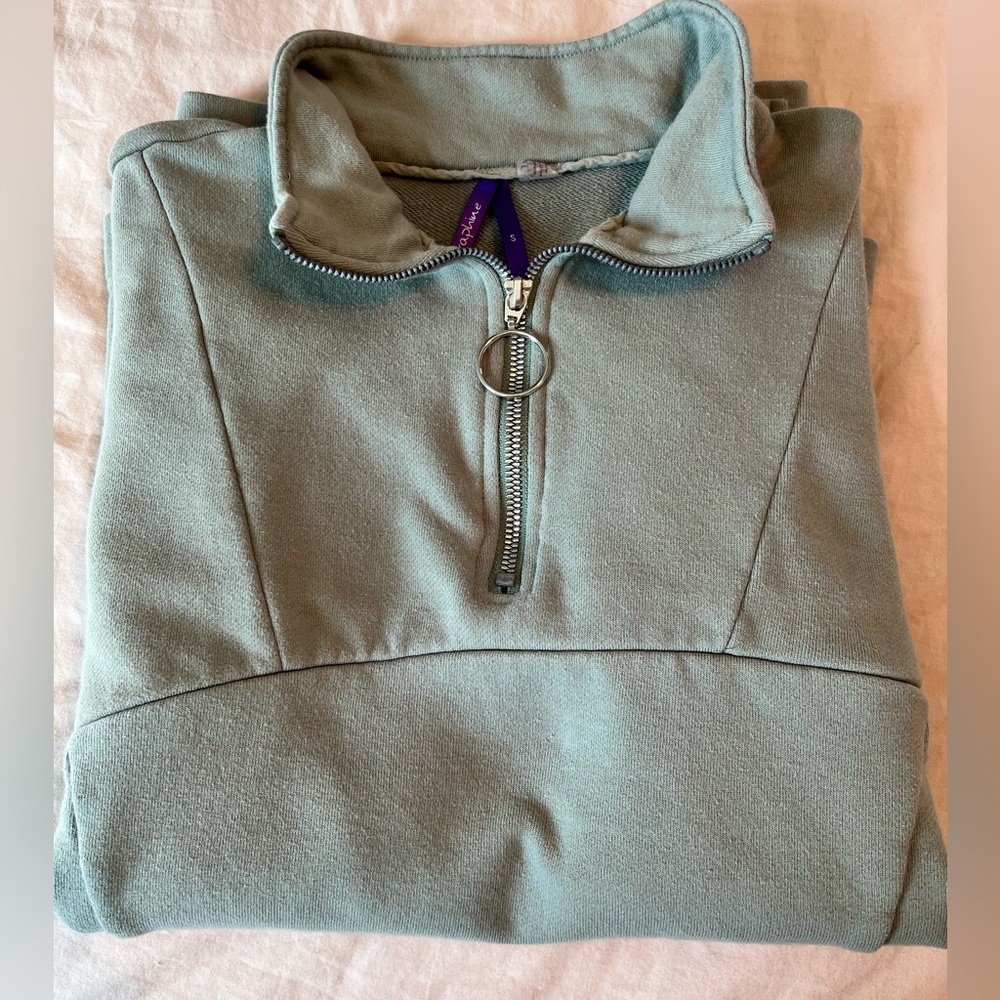 Seraphine Quarter Zip - Picture 1 of 4
